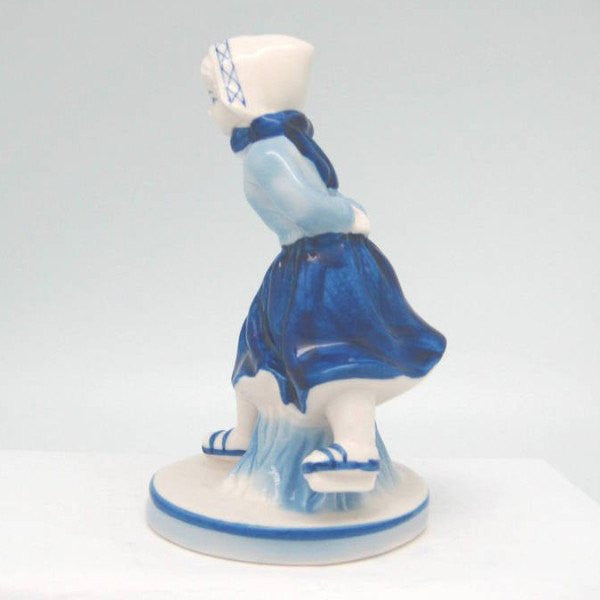 Blue and White Figurine: Dutch Girl Skater - GermanGiftOutlet.com
 - 3