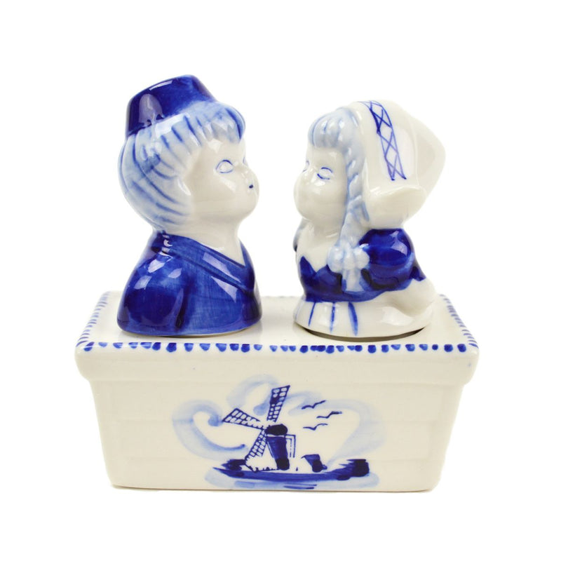 Collectible Magnetic Salt and Pepper Shakers Finnish