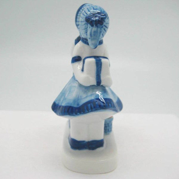 Ceramic Delft Blue Kiss with Tulips - GermanGiftOutlet.com
 - 4