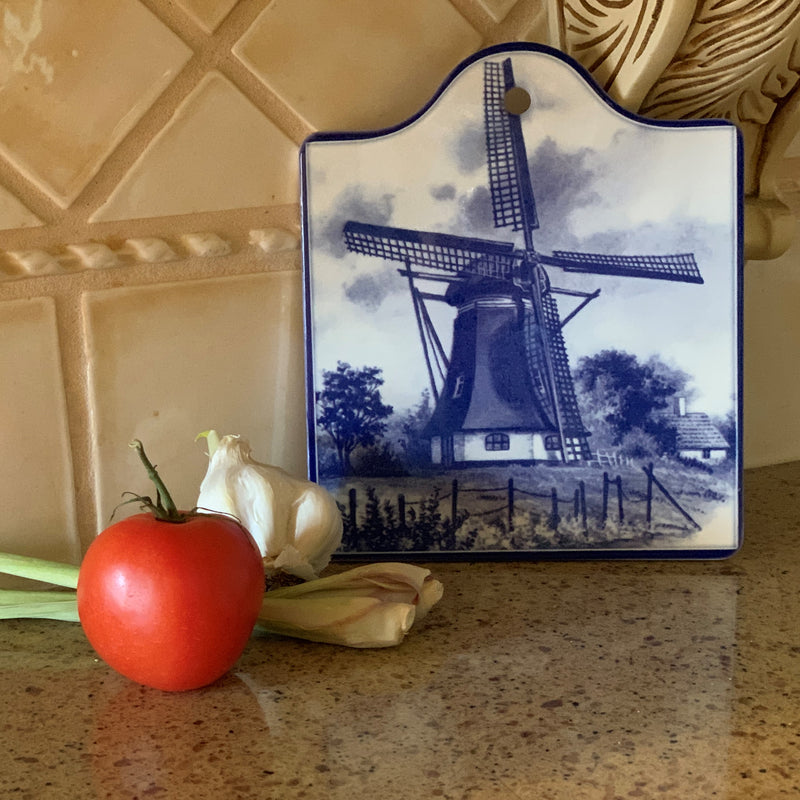 Ceramic Cheeseboard w/ Cork Backing: Windmill