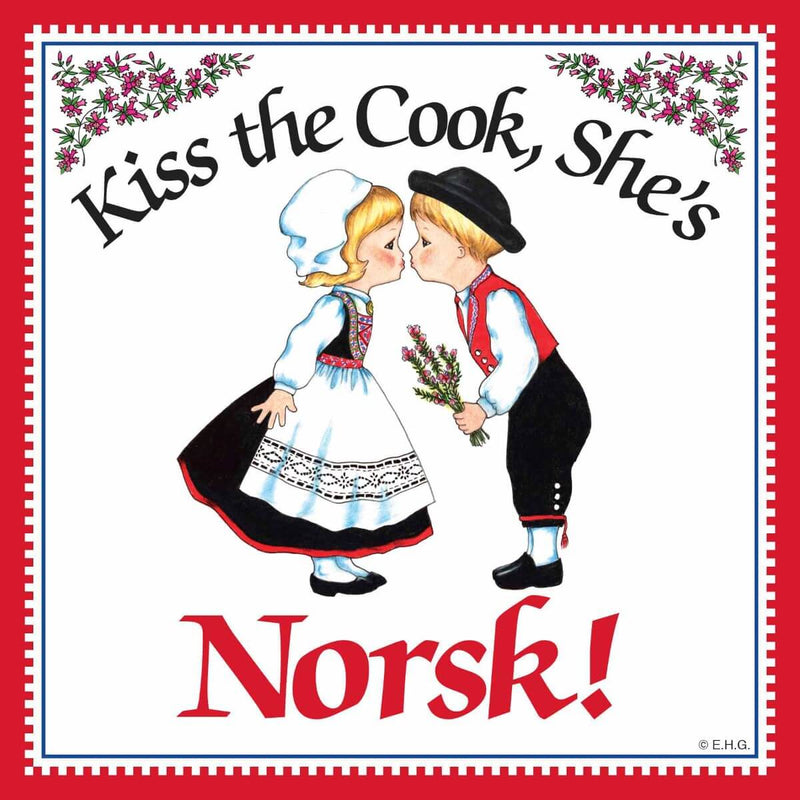 Kitchen Wall Plaques: Kiss Norsk Cook