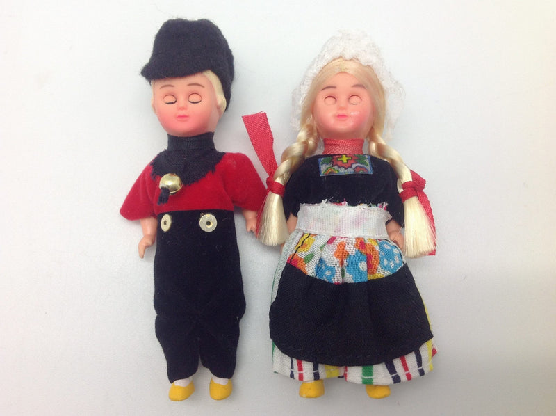 Ethnic Dutch Dolls Costume Boy and Girl - GermanGiftOutlet.com
 - 3